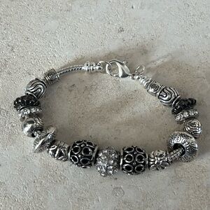 Rhinestone & Beaded Bracelet Black Silver